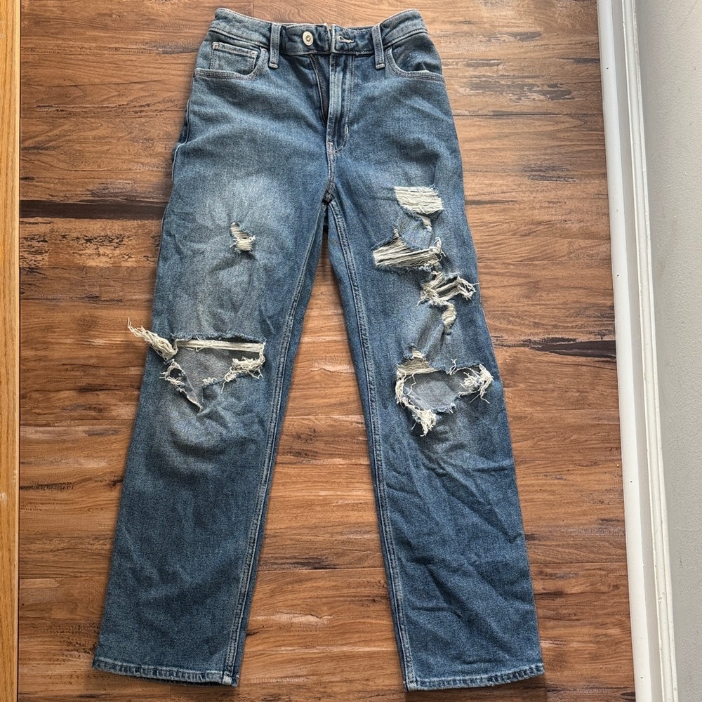 Hollister Womens Ripped Ultra High Rise Dad Jean